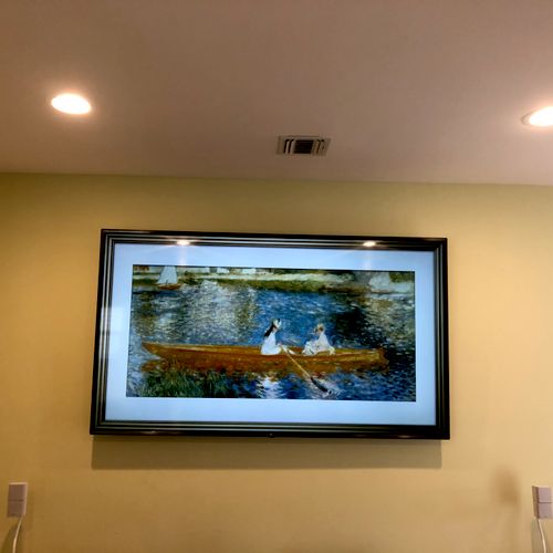 TV that turns into a picture frame