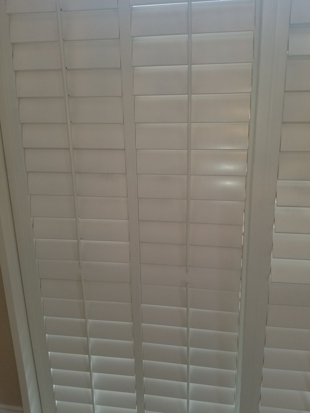 Shutters dusted and disinfected 