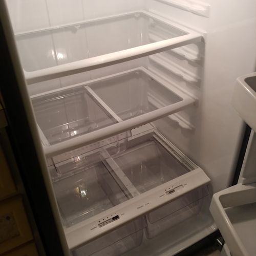 deep clean fridge