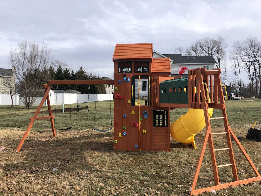 Play Equipment Construction and Assembly