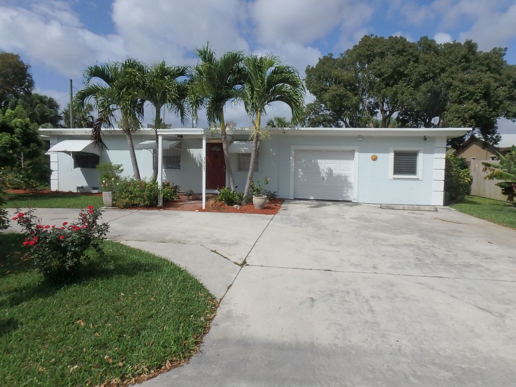 Home inspection in Lake Worth