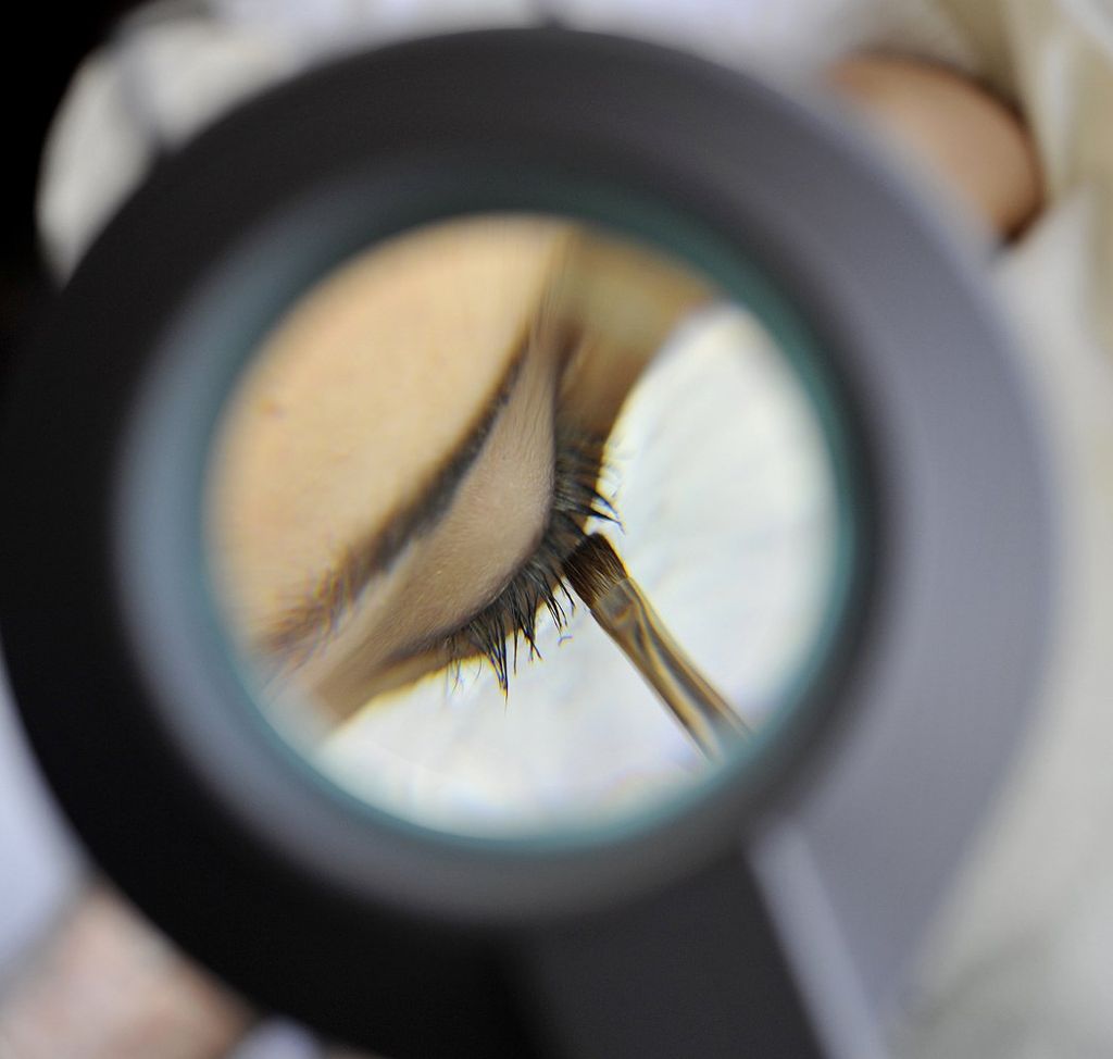 Eye Lash Tinting