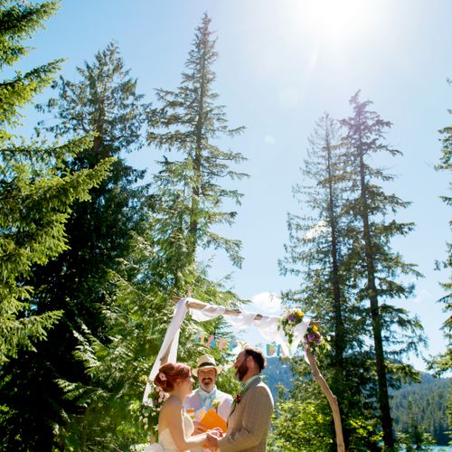 A wedding under the trees at Lost Lake