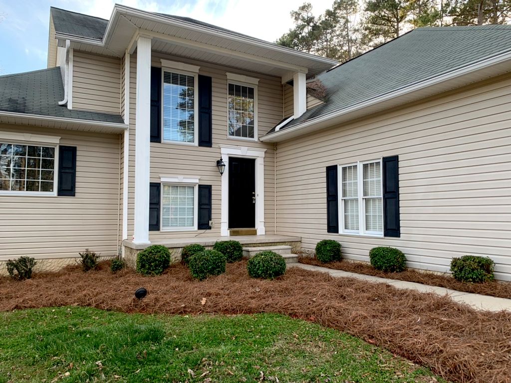 Pine needles and bush pruning