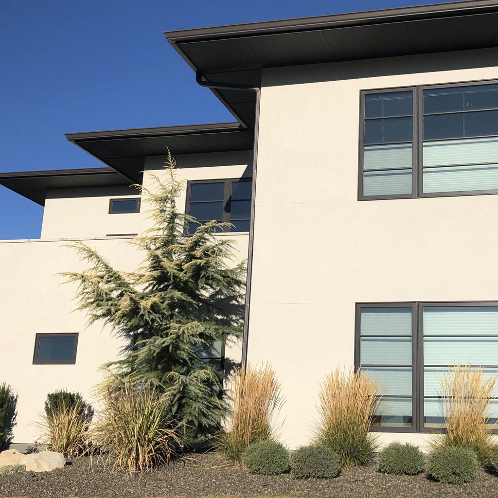 Elite Seamless Rain Gutter