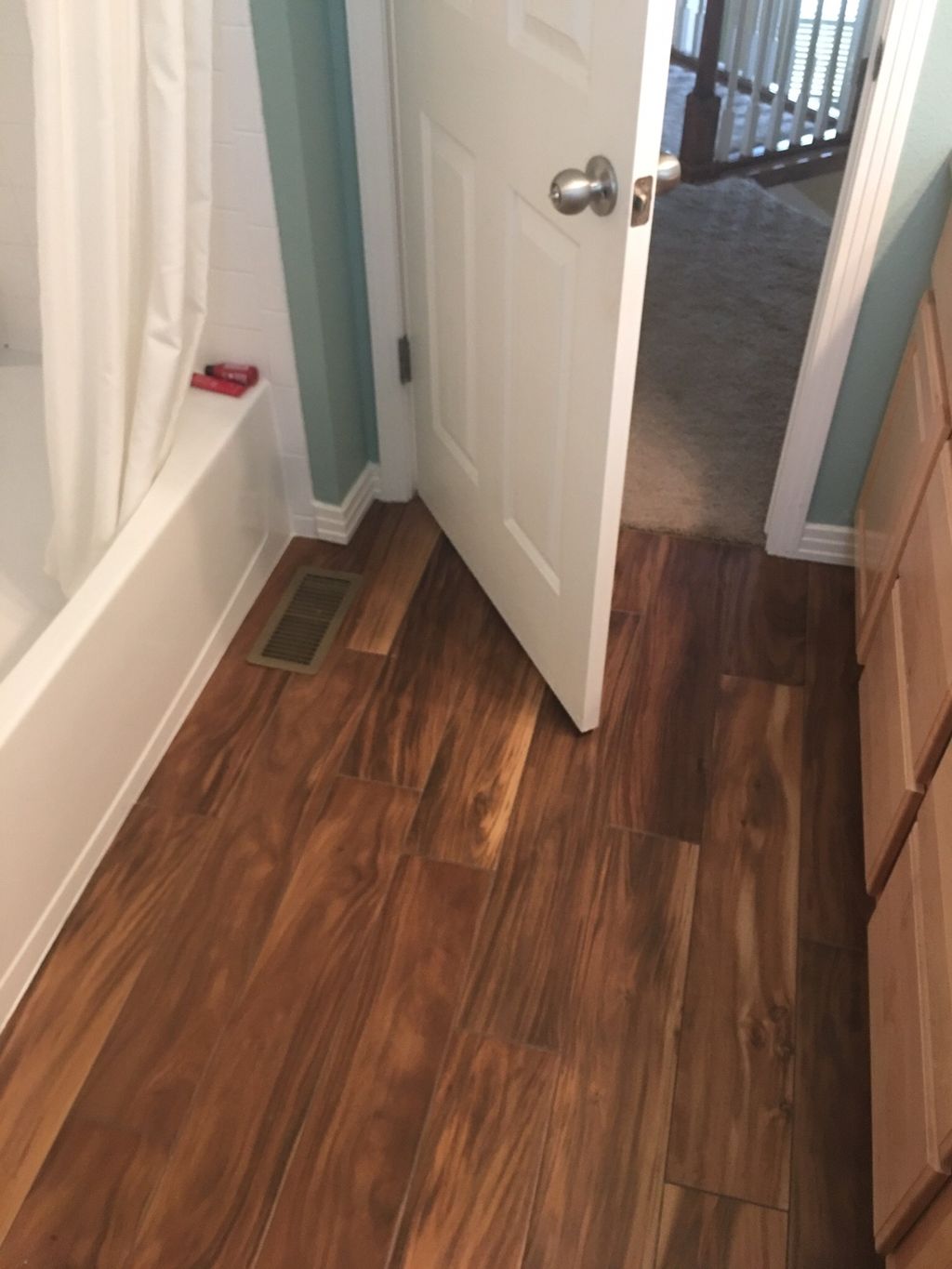 Wood-look tile 