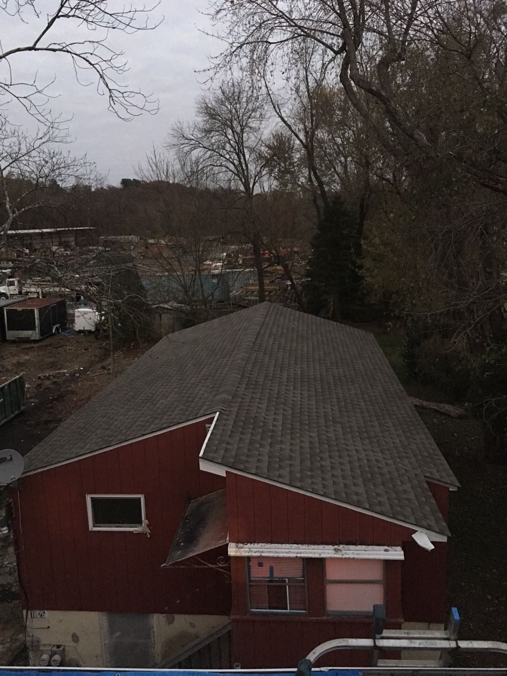 New shingles roof 