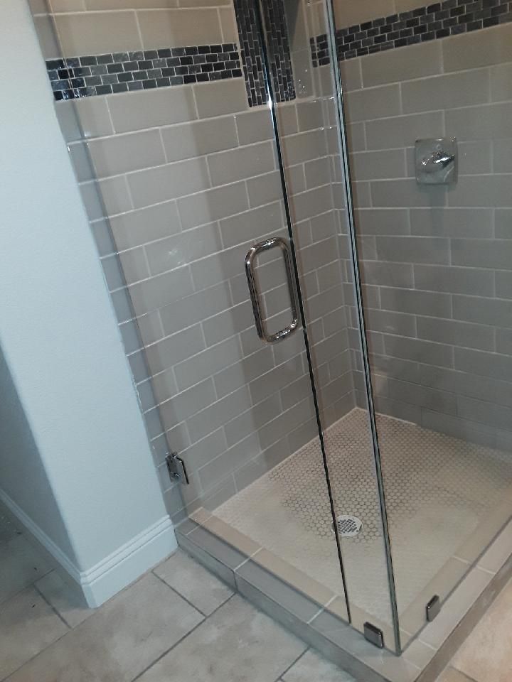 Frameless Showers