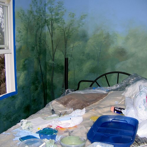Bedroom w/Sky And Trees