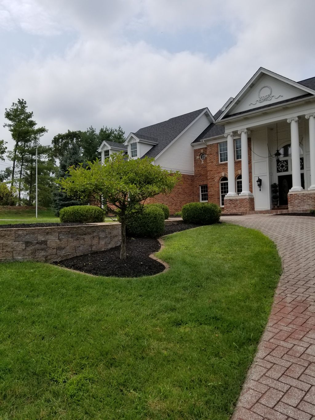Mulch Installation & Shrub Trimming 