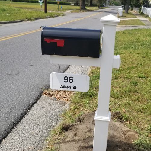 Great handyman and my new mail box is fabulous. Th