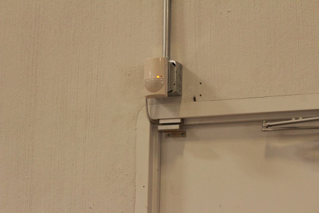 Motion Detector and Door contact