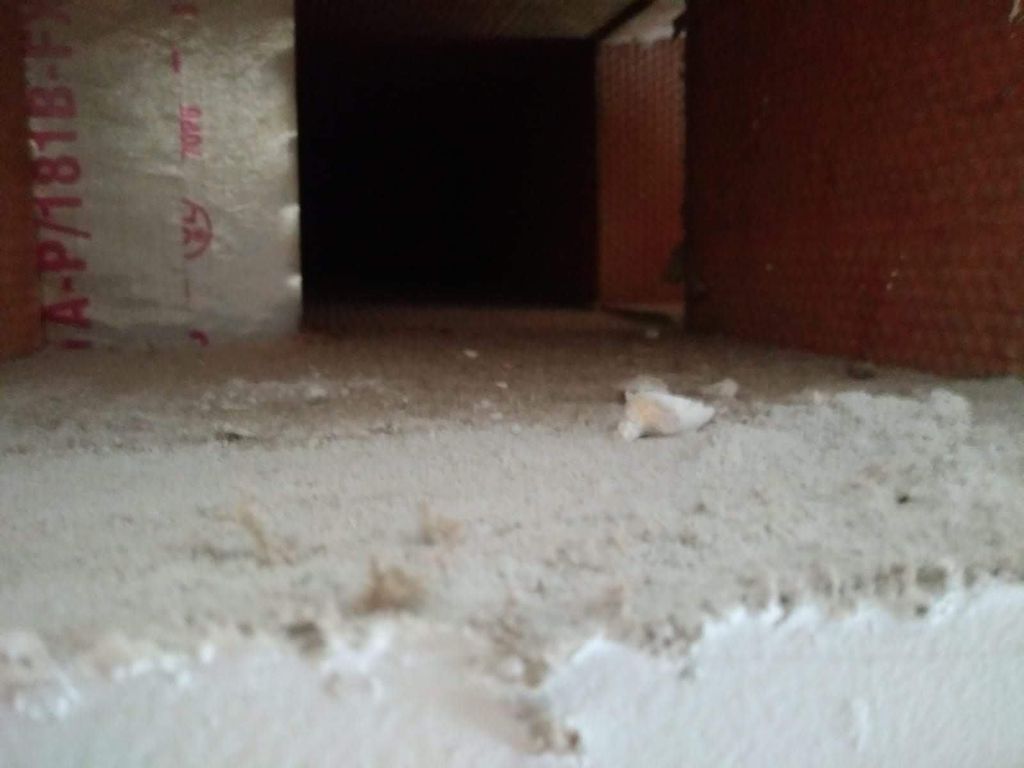 AIR DUCT CLEANING - BEFORE