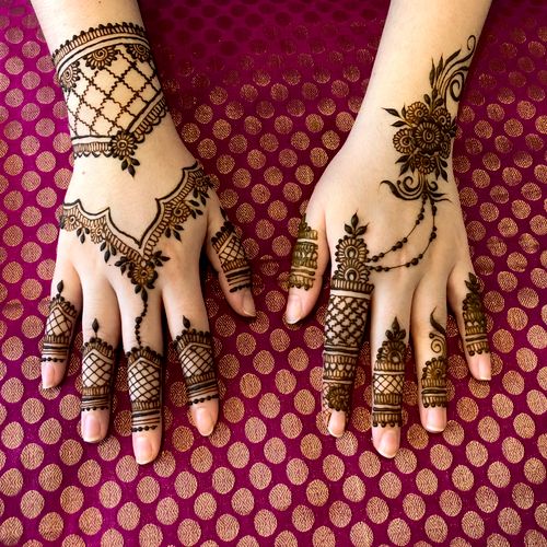 Henna Tattooing