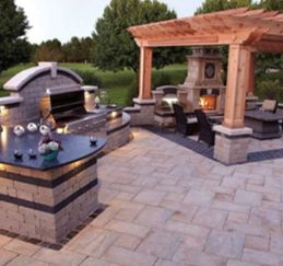 Outdoor Kitchen