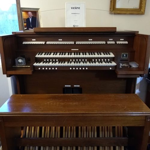 Studio Organ 