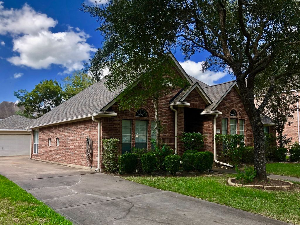 Roof Replacement - Sugarland, TX