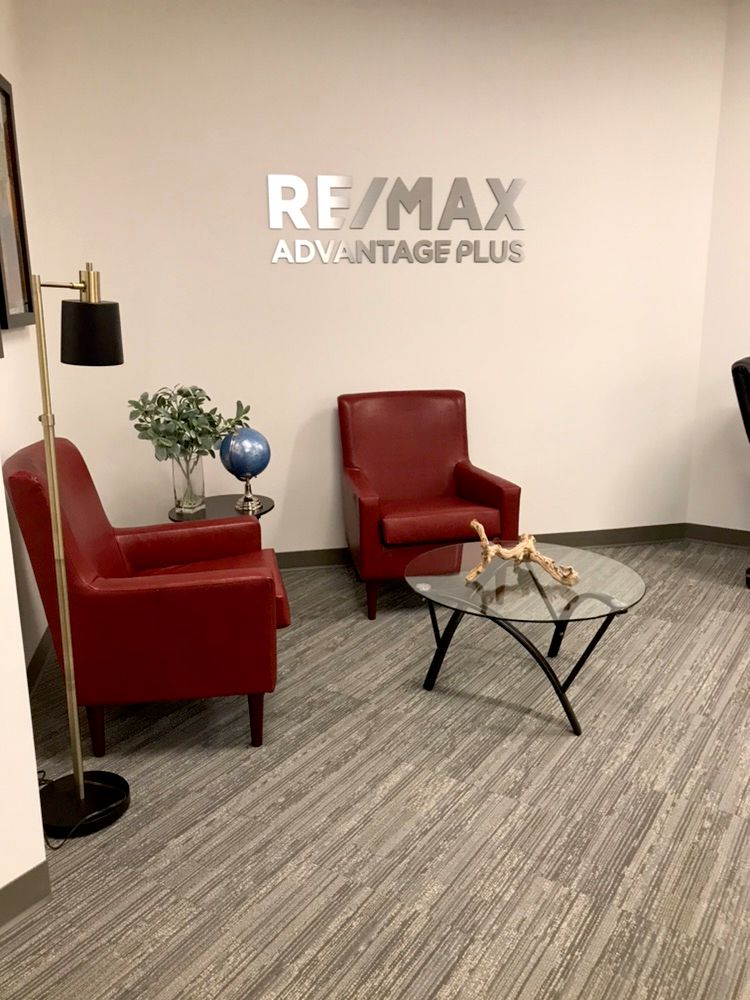 RE/MAX office - Bloomington