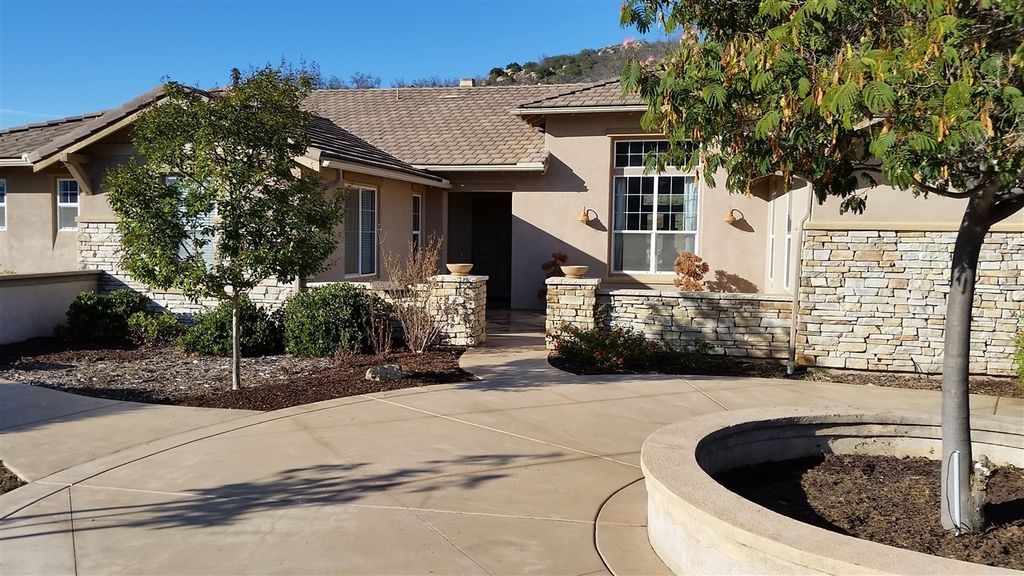 Valley Center Residential Restucco