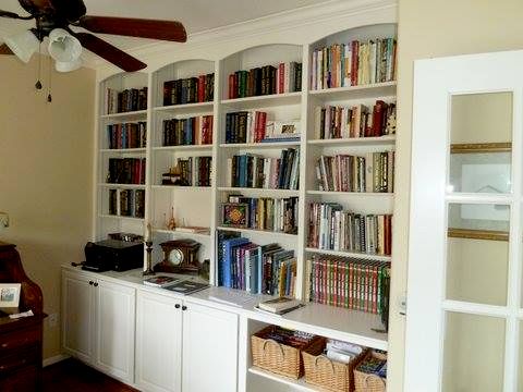 Built Ins and Bookshelf