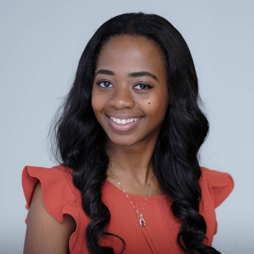 Hello! I'm Yvonne at EventsbyMayven