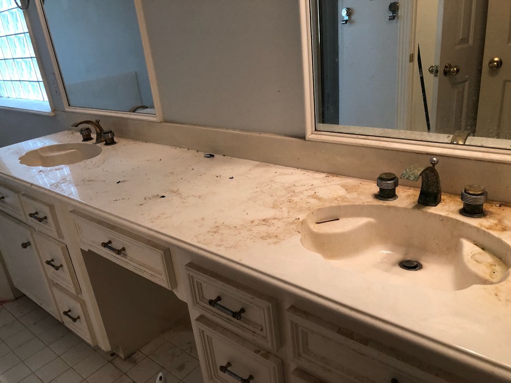 Double sink, before