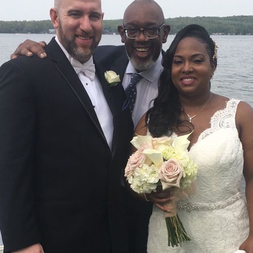 Gorgeous ceremony on a Michigan lake!