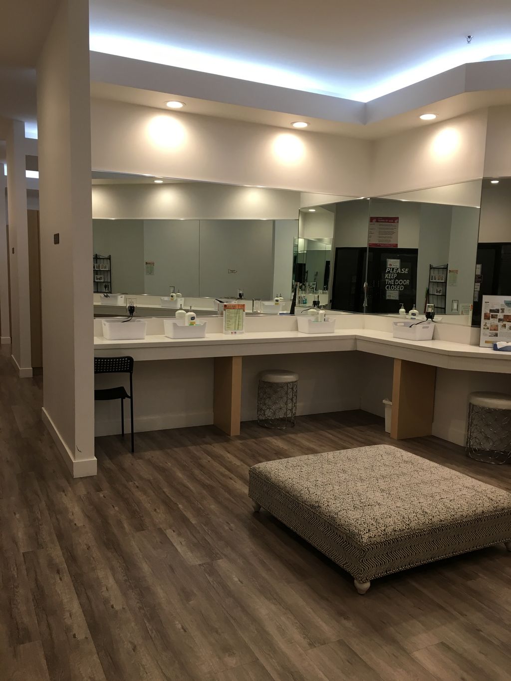 Salon