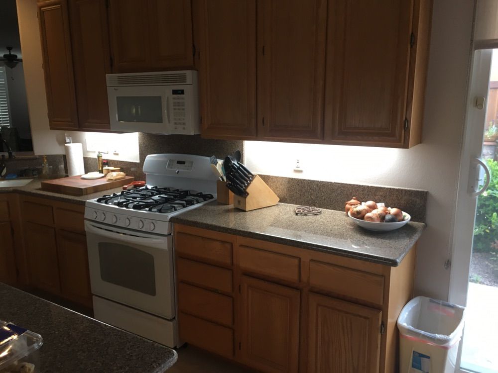 Under cabinet lights