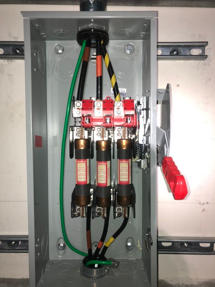 Here I installed a 480 V 3phase disconnect