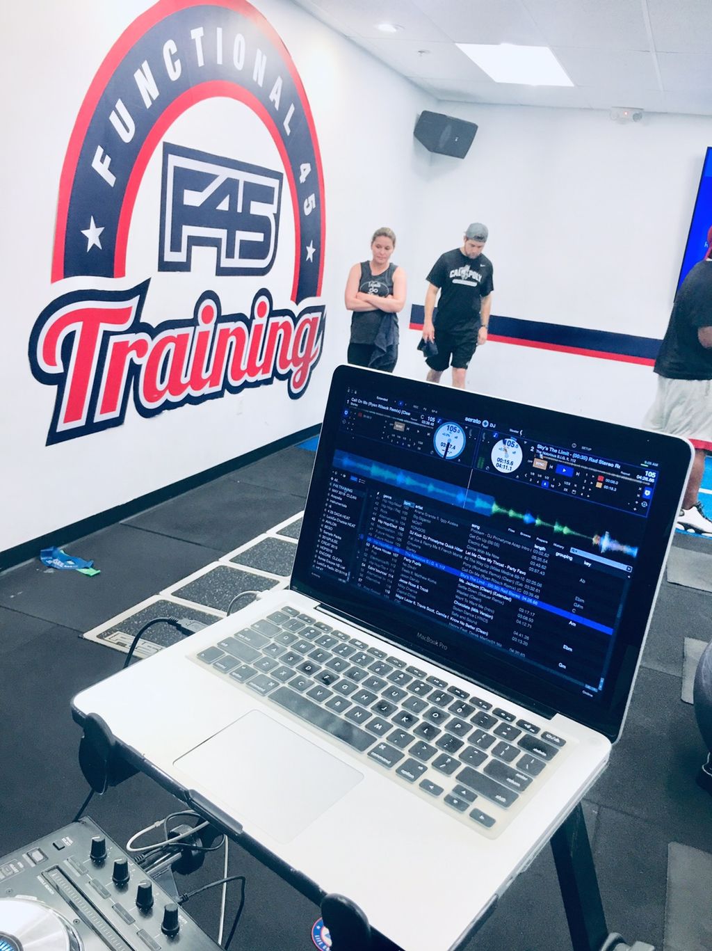 F45 TRAINING (GYM)