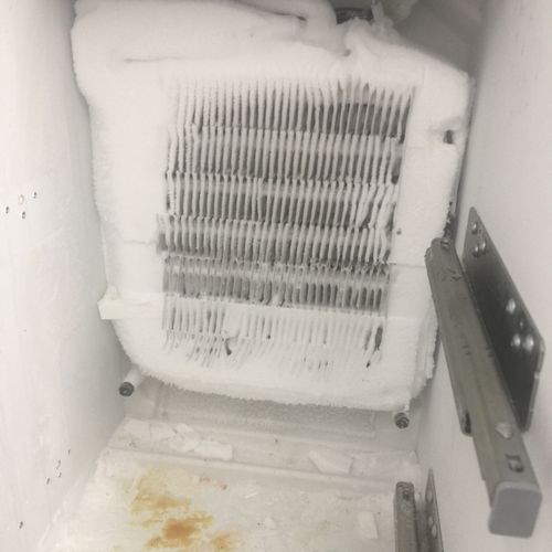 Sub-Zero refrigerator defrost by metal replaced.