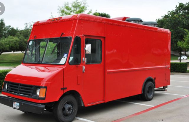  Funnel cake truck out on set readay to cater
