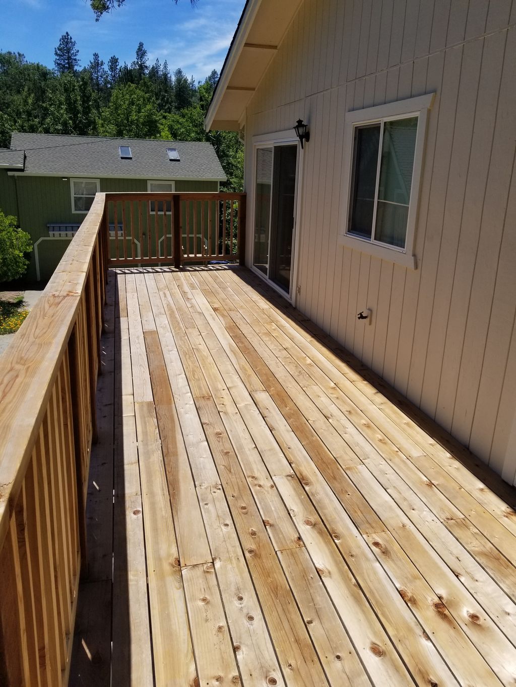 Deck Staining and Sealing