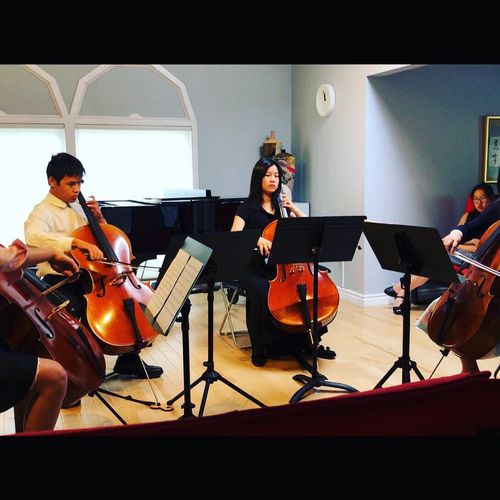 Students cello quartet 