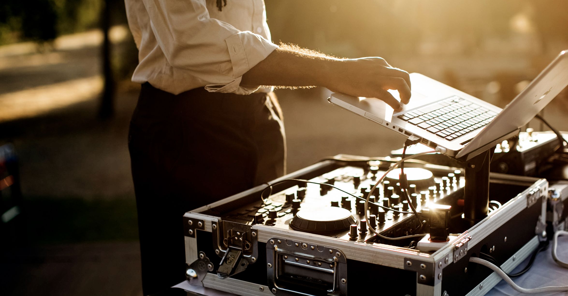 Cheap Dj Services at Justin Kell blog