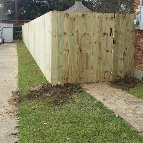 6' privacy fence, contracted through Tiger Fencing