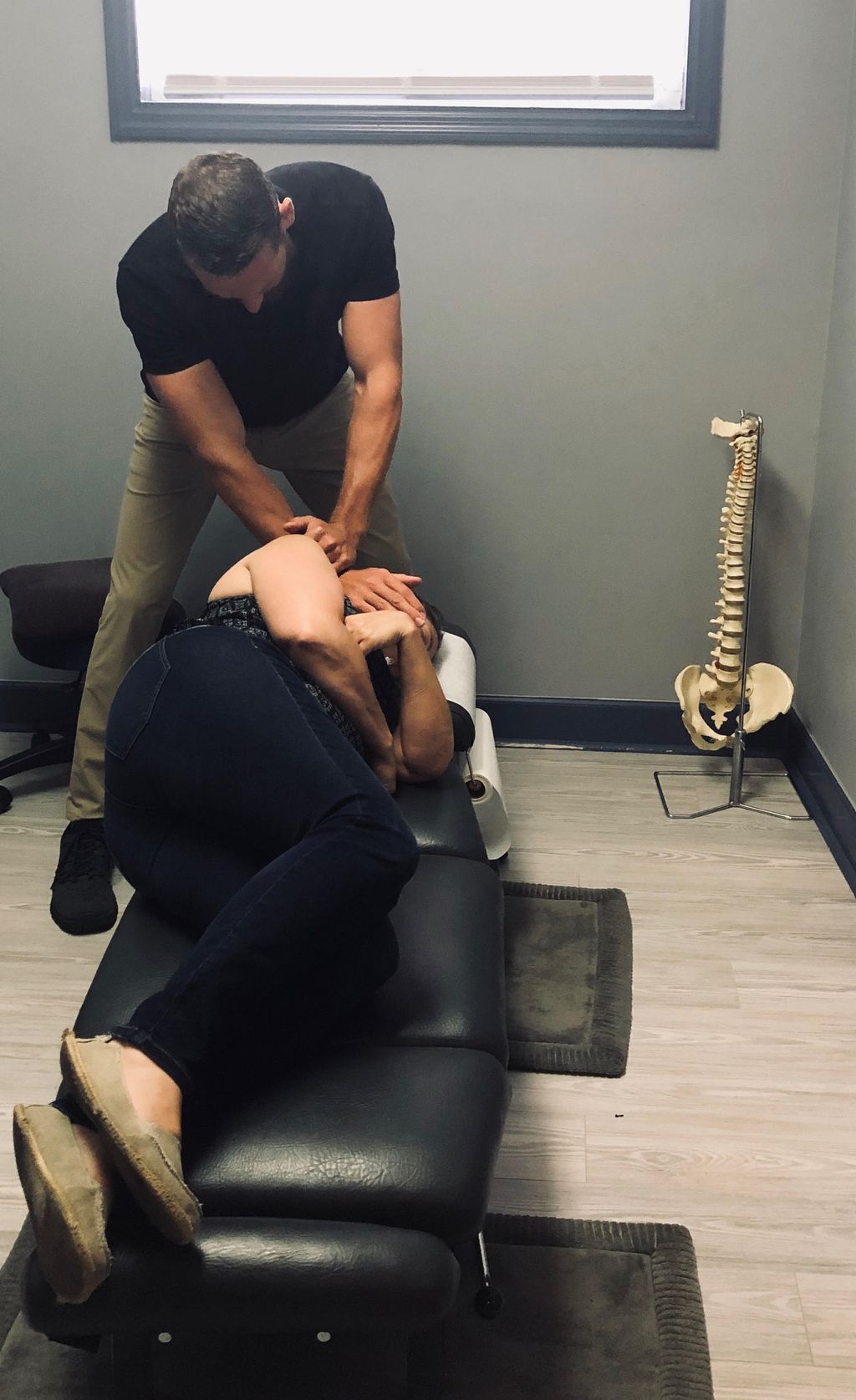 Demonstrated is a fascial release of the neck whic