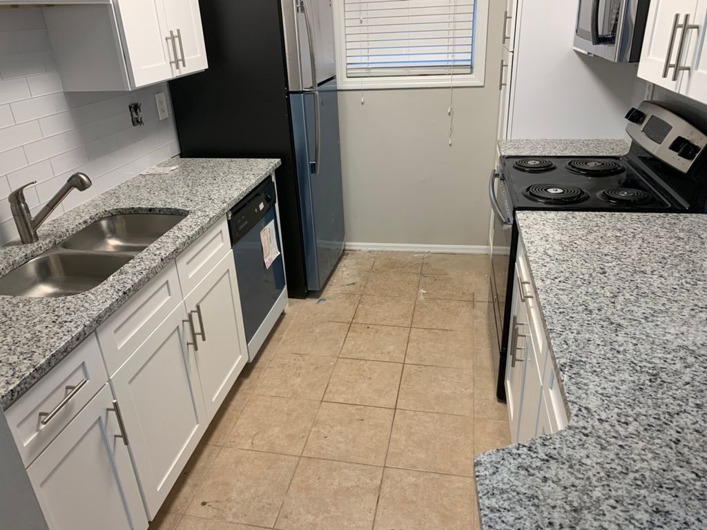 After- countertops,cabinets install