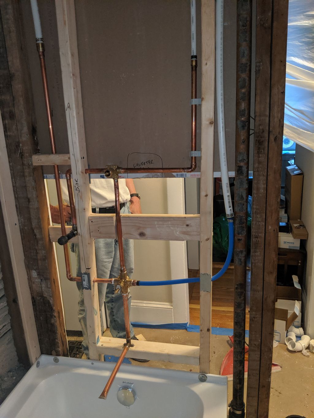 tub and shower with three outlets