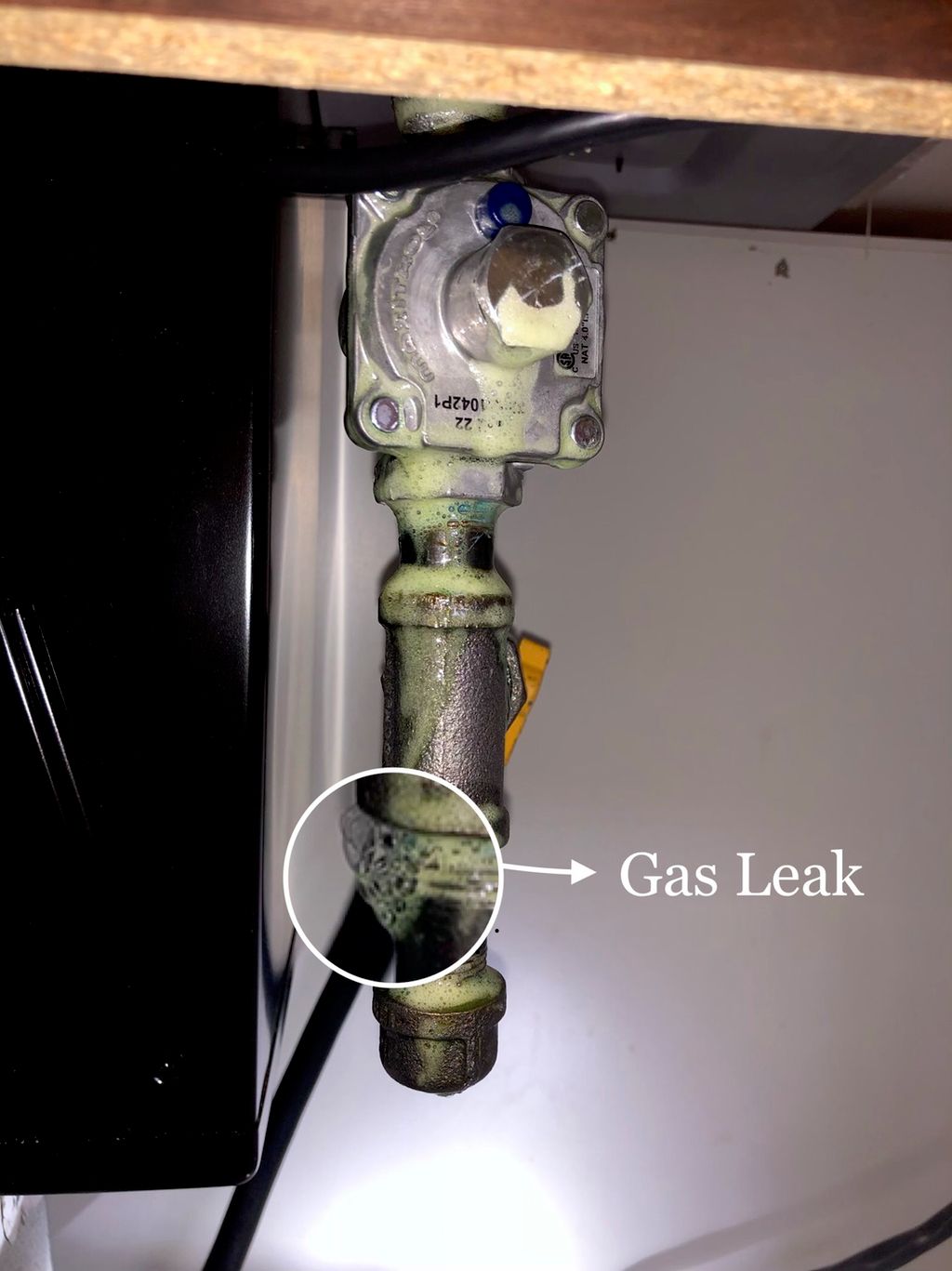 Customer concern that there was a faint gas smell.