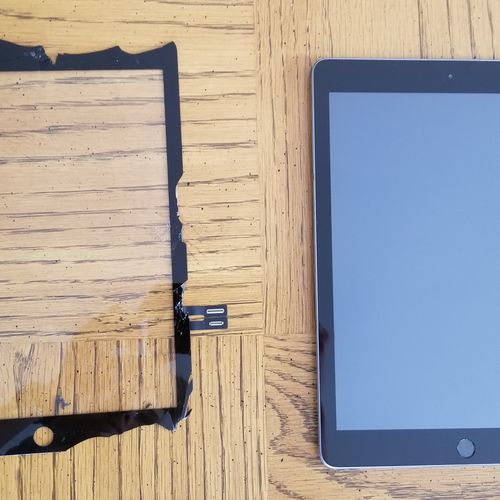 Cracked iPad screen before and after