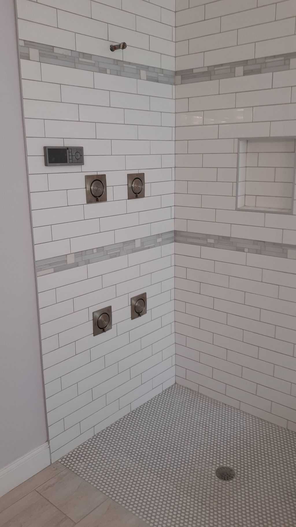 custom shower with body sprays digitally controlle