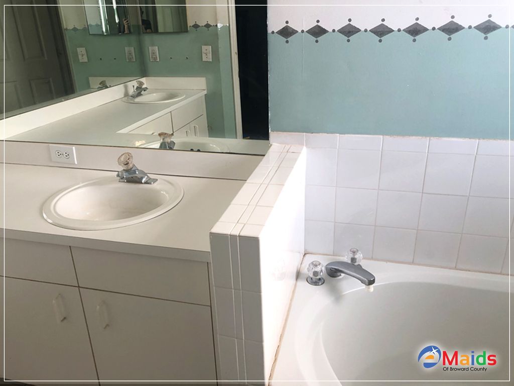 Move Out Bathroom - After