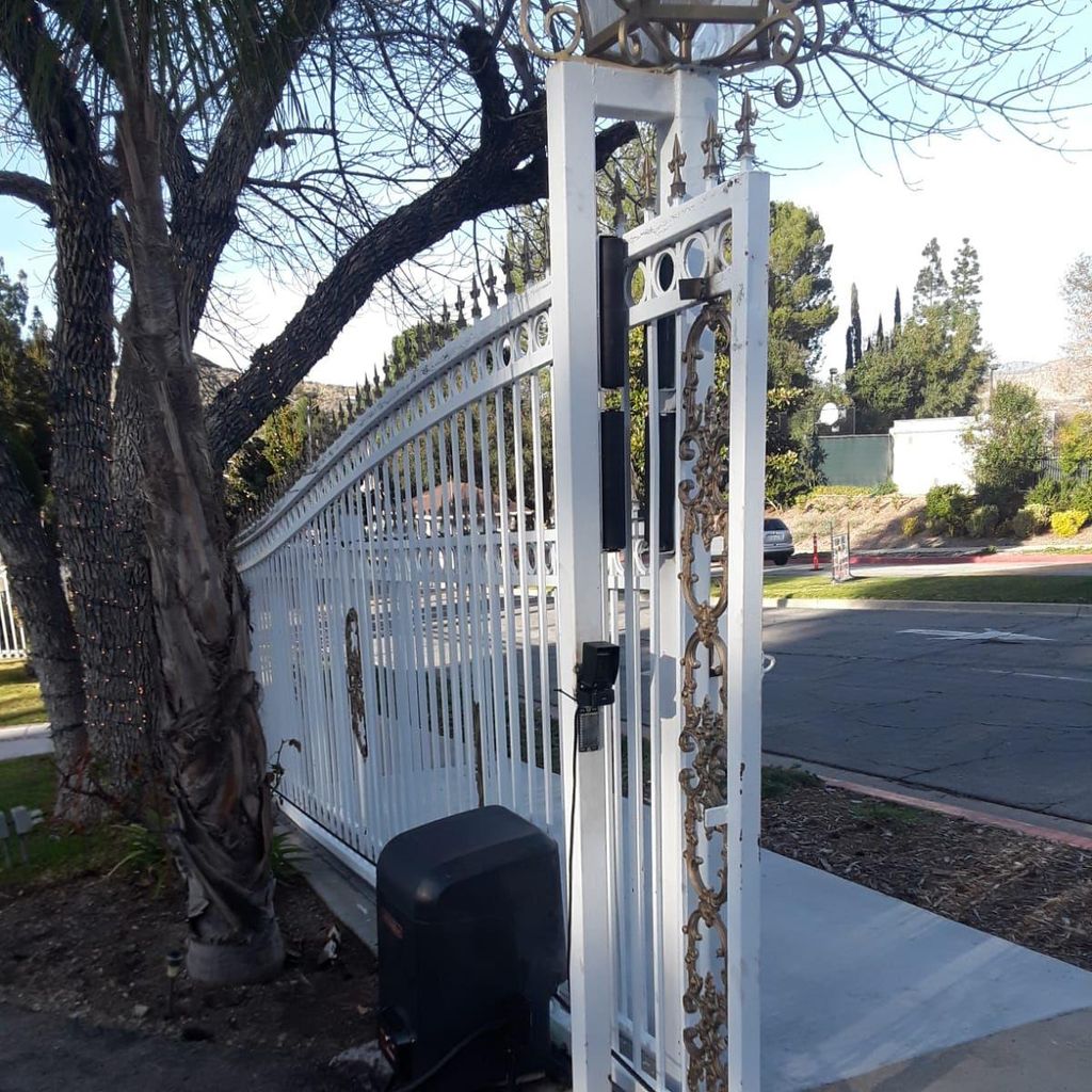 First Electric Gate Repair La mirada