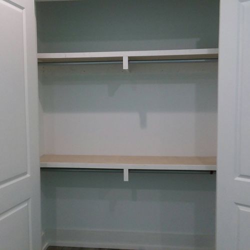 closets shelf and rod
