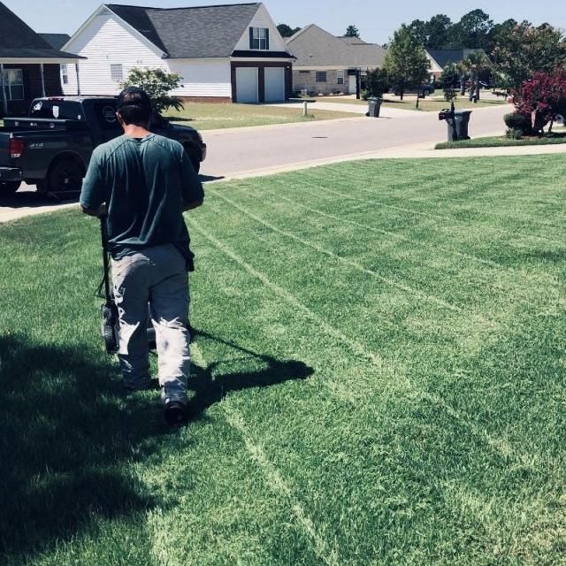 Thomas Tew’s Lawn and Pressure Washing