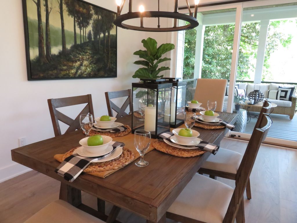 Farmhouse Chic