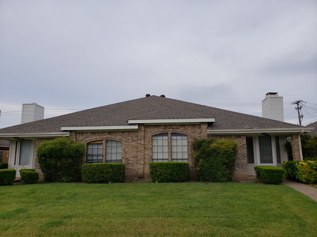 Duplex in Northeast Dallas