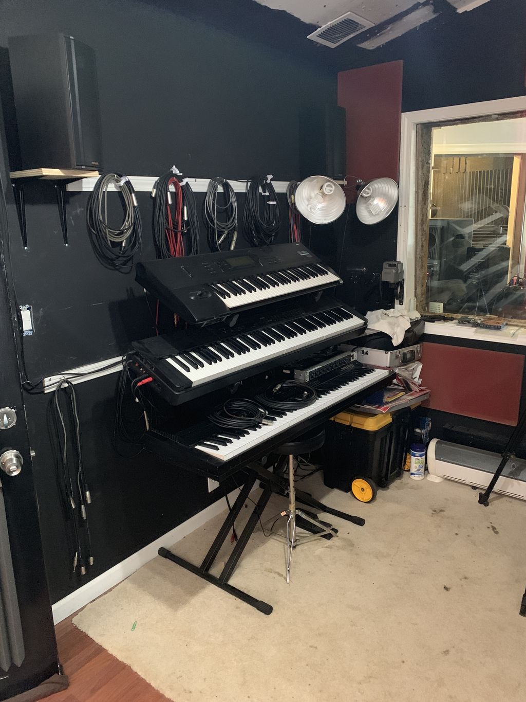 Studio Keyboards with the new Korg Kronos